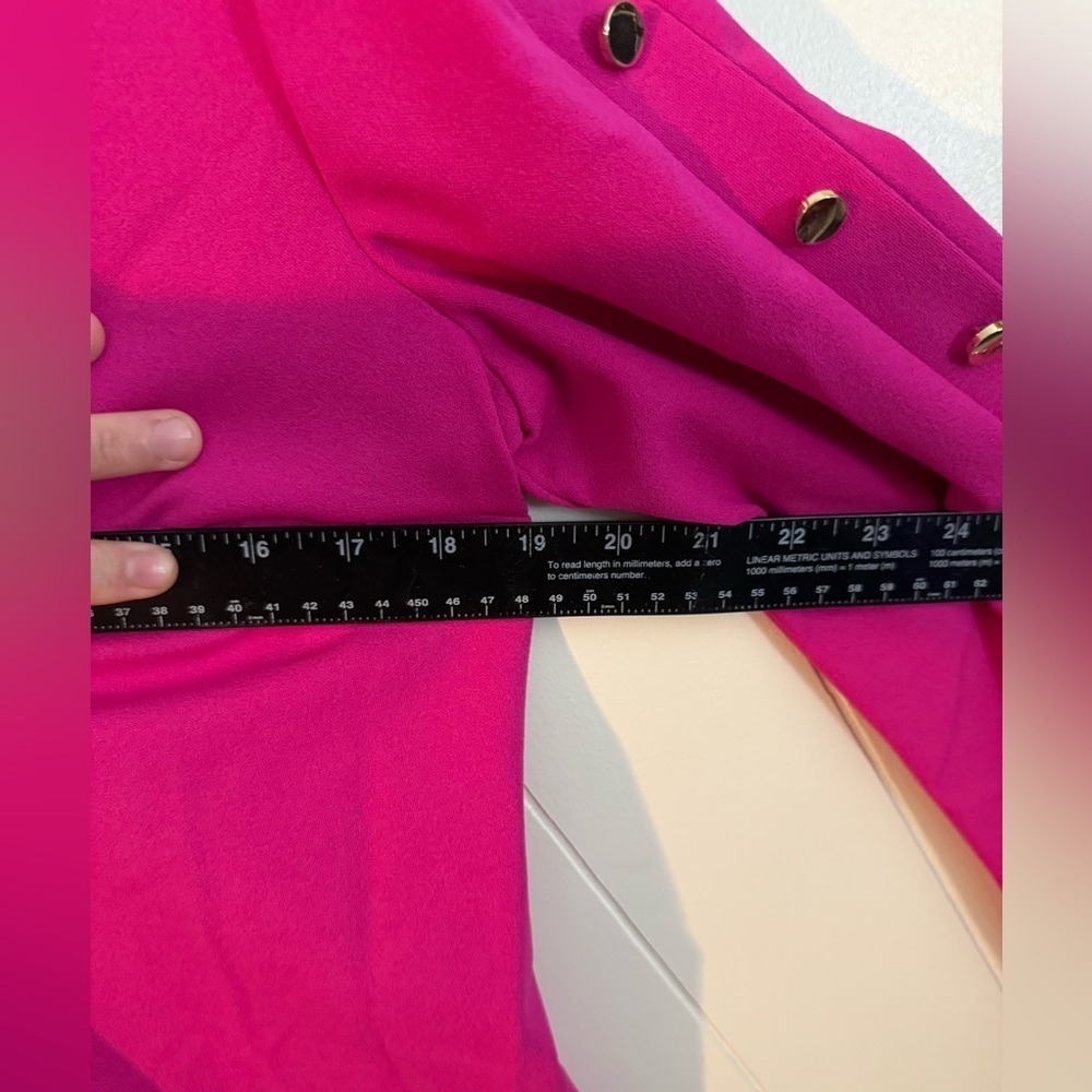 Trina Turk Hot Barbie Pink Long Statement Sleeve Split Neck Shift Dress 8 - Picture 11 of 11